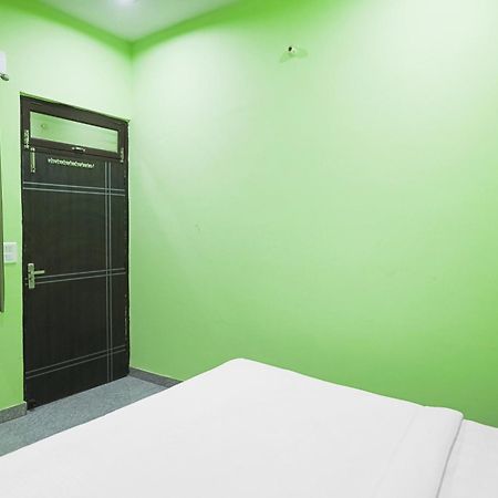 Capital O A-One Hotel Manesar Buitenkant foto