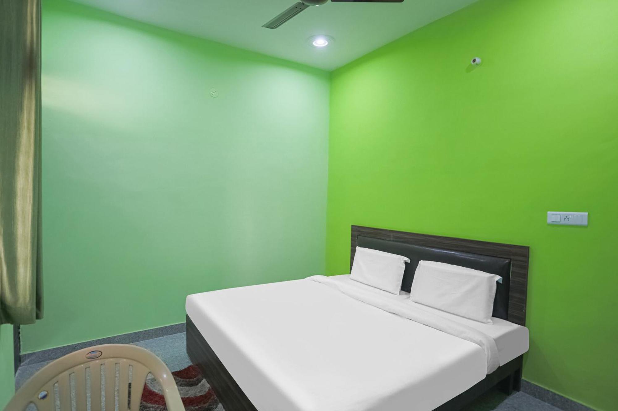 Capital O A-One Hotel Manesar Buitenkant foto